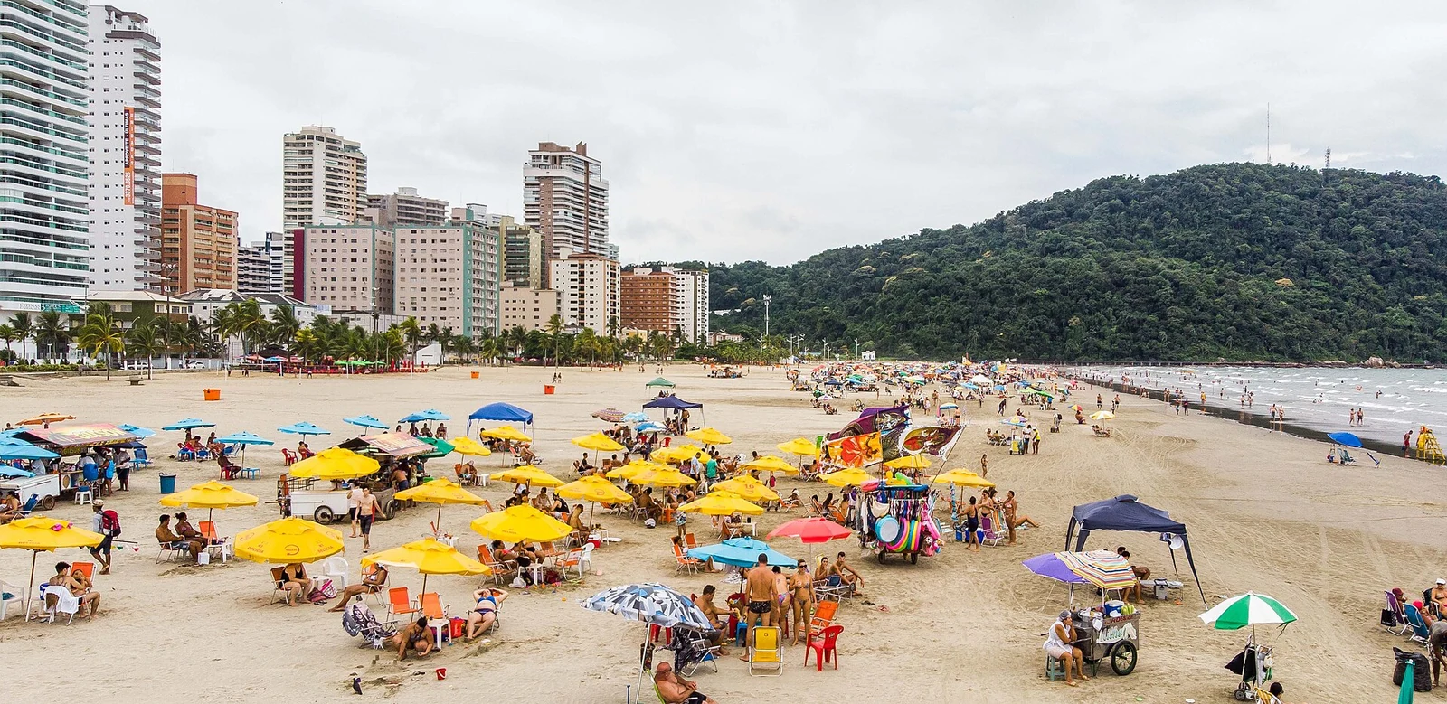 Canto do Forte Beach, in Praia Grande