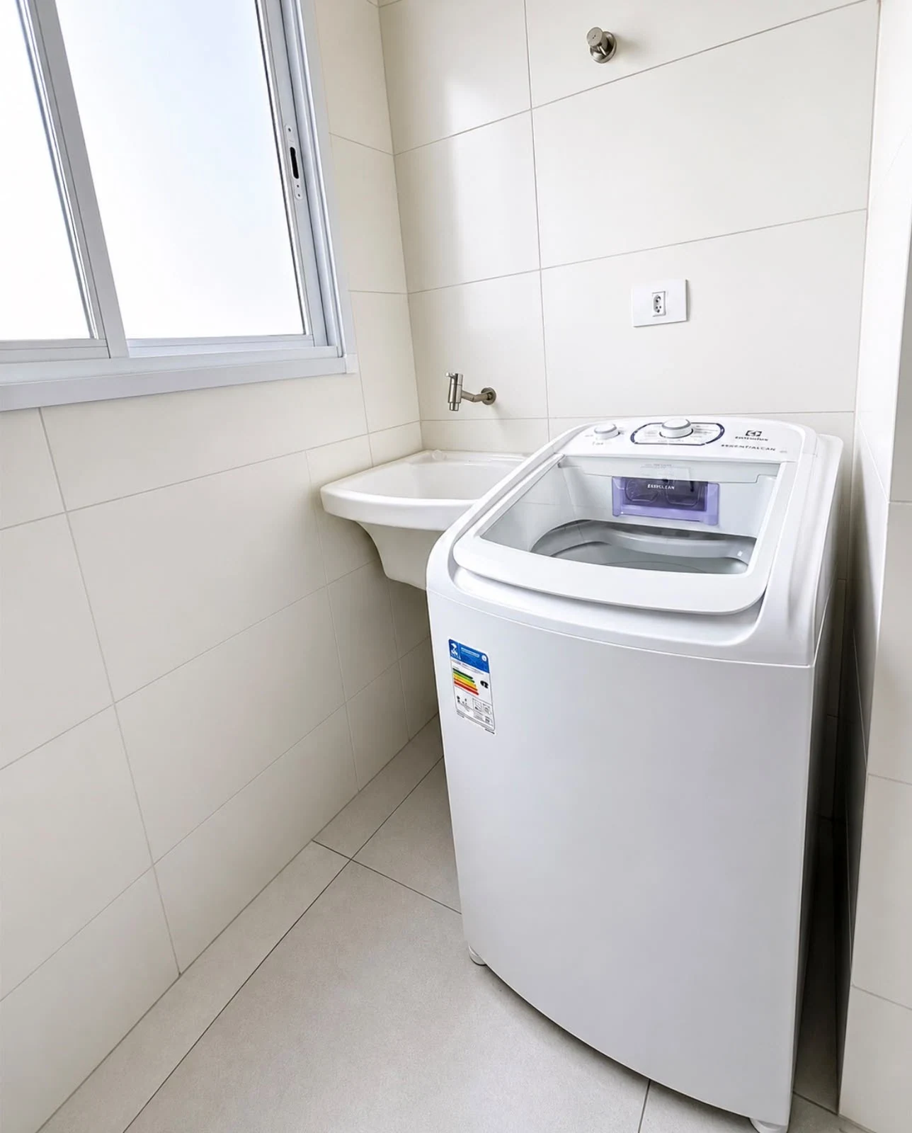Washing machine, beachfront apartment in Praia Grande